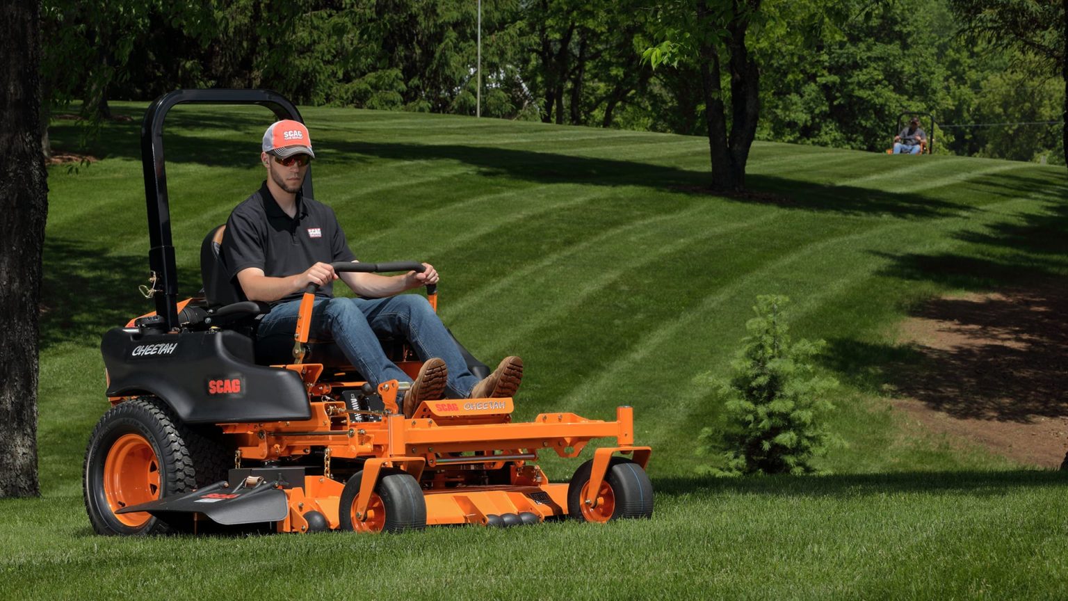 Cheetah® ZeroTurn Riding Lawn Mower Products Scag®