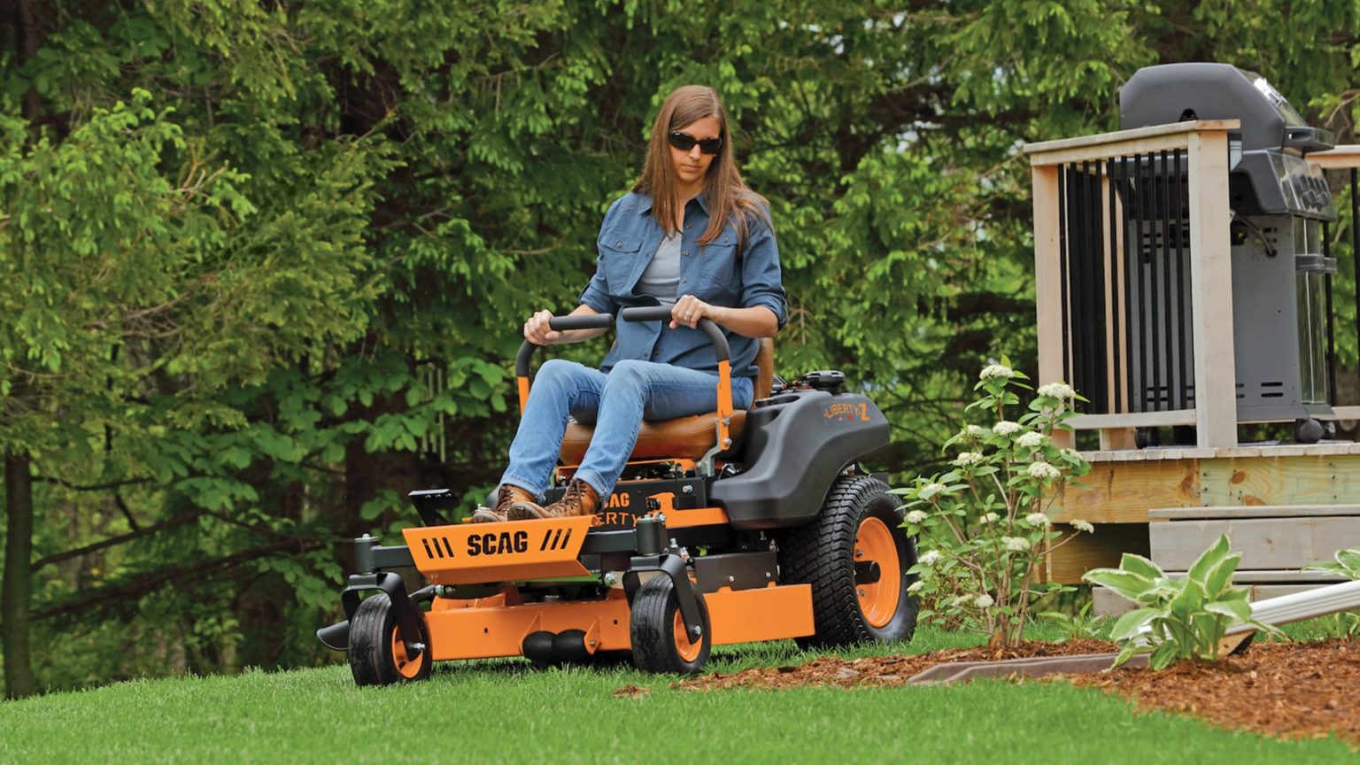 Liberty® Z ZeroTurn Riding Lawn Mower Products Scag®